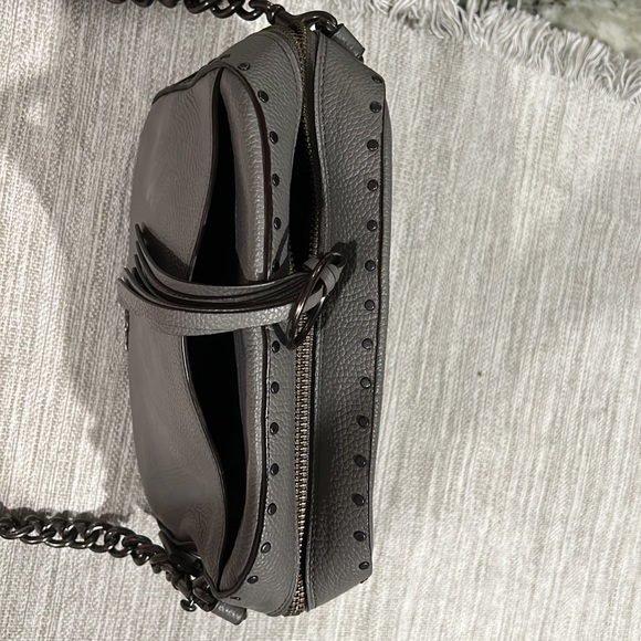 Coach - Picture 2 of 4